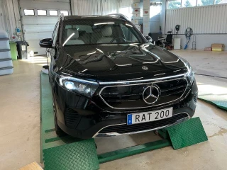 MERCEDES-BENZ EQB 250+ 190hk Progressive Läder 7-sits
