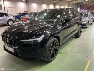 VOLVO XC60 2.0 T6 PHEV PLUS BLACK EDITION AUTO 4WD