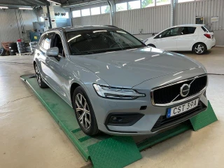 VOLVO V60 B4 197hk Core Drag