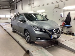 NISSAN Leaf 150hk N-Connecta 360 Kamera Värmare Rattvärme