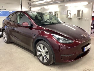 TESLA MODEL Y Long Range 514hk AWD Drag