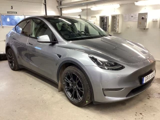 TESLA MODEL Y Long Range 514hk AWD Drag
