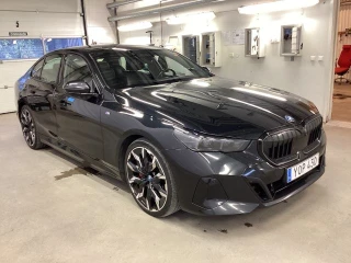 BMW 5-SERIE 550e xDrive Sedan 490hk M Sport PRO Innovation Drag Läder H&K HUD