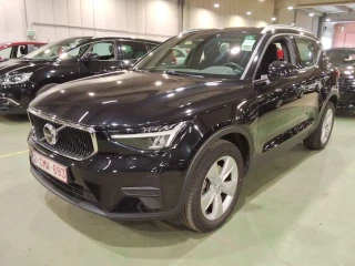 VOLVO XC40 2.0 B3 CORE DCT