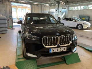 BMW Ix1 xDrive30 Innovation Drag **NO WINTER WHEELS **