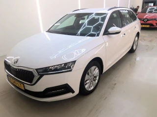 SKODA OCTAVIA COMBI 1.0 TSI e-TEC MHEV DSG Business Edition 5d