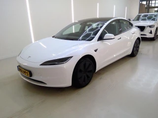 TESLA Model 3 Achterwielaandrijving