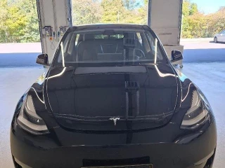 TESLA MODEL Y PERFORMANCE AWD AUTO 534CV GPS, PDC, Tow Package, Solid Black Paint, Glass Roof,