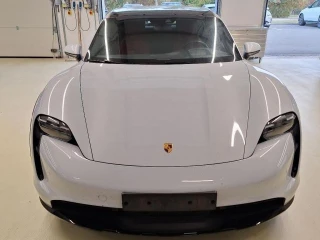 PORSCHE TAYCAN CROSS TURISMO 93KWH 4 A 476CV GPS, PDC, Panoramic roof, Bose System, Head-up display, LED,