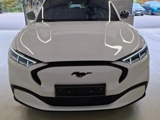 FORD MUSTANG MACH-E 99KWH 258KW EXT 351CV GPS, PDC, Toit panoramique fixe, Speed Limiter,
