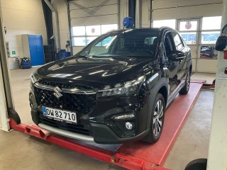 SUZUKI S-CROSS 1.4 Hybrid Adventure UA!