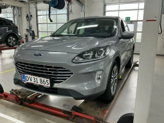 FORD Kuga 2.5 Plug-In Hybrid 225hk Titanium Cvt UA!,