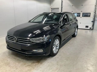 VOLKSWAGEN PASSAT 1.5 TSI ACT BUSINESS VARIANT DSG UA!