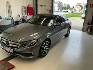 MERCEDES-BENZ E-KLASSE 2.0 E 220 Business auto UA!,
