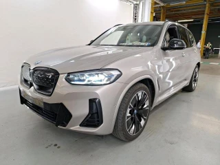BMW IX3 80KWH AUTO
