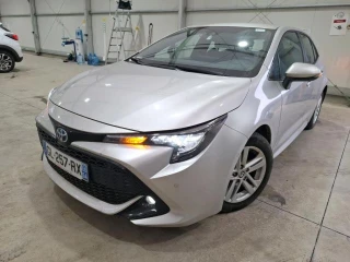 TOYOTA COROLLA Corolla 122h Dynamic Business + Programme Beyond Zero Academy