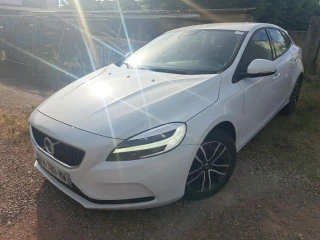 VOLVO V40 D2 AdBlue 120ch Business
