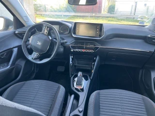 PEUGEOT 2008 1.5 BlueHDi 130ch S&S Active Business EAT8