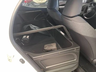 TOYOTA YARIS HYBRID Yaris Affaires 116h Dynamic Business Affaire