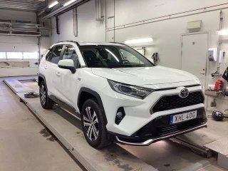TOYOTA RAV4 Plug-in Hybrid 306hk AWD X-Edition Drag