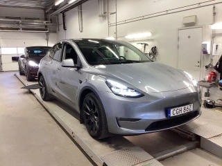 TESLA MODEL Y Long Range AWD 514hk