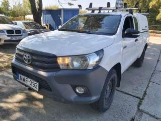 TOYOTA Hilux NG 2.4D Comfort Extra Cab