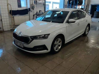 SKODA OCTAVIA 2.0 TDI AMBITION 5D 7DSG 110KW