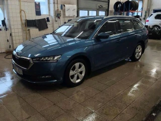 SKODA OCTAVIA COMBI 1.5 TSI MHEV A MBITION 7DSG 110KW
