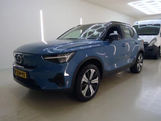 VOLVO XC40 Recharge Pure Electric Core