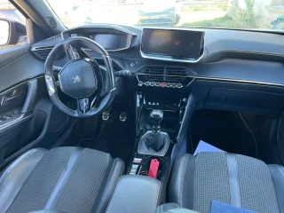 PEUGEOT 2008 1.5 BlueHDi 110ch S&S GT