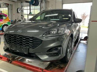 FORD KUGA 2.5 Plug-in Hybrid 225Hk St-Line X CVT UA!