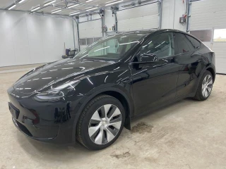 TESLA Model Y Bev F Rwd UA!,