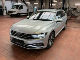 VOLKSWAGEN PASSAT 2.0 TDI 150 Business PLUS PRO DSG Variant UA!'