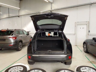 PEUGEOT 2008 ALLURE PACK 1,5 BLUEHDI 130 EAT8