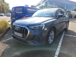 AUDI Q3 1.4 45 TFSI E S TRONIC LINE