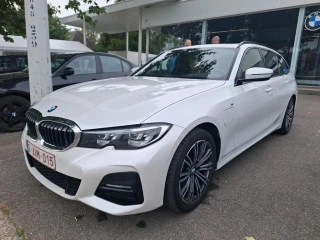 BMW 3 SERIES TOURING 2.0 330E (215KW)
