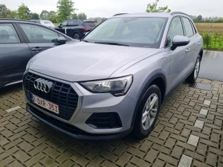 AUDI Q3 1.4 45 TFSI E S TRONIC