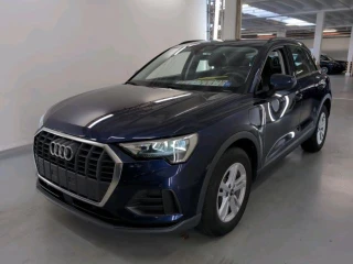 AUDI Q3 1.4 45 TFSI E S TRONIC
