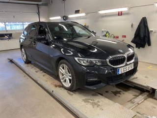 BMW 3-SERIE 330e xDrive Touring Connected Auto ** Test link down below