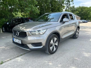 VOLVO Xc40 HYBRID 2.0 B4 MHEV MOMENTUM PRO AUTO