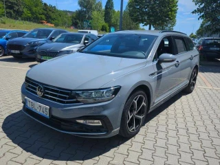 VOLKSWAGEN Passat 1.5 TSI ACT BUSINESS VARIANT