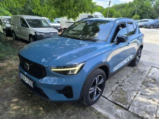 VOLVO Xc40 HYBRID B3 Aut Plus Dark