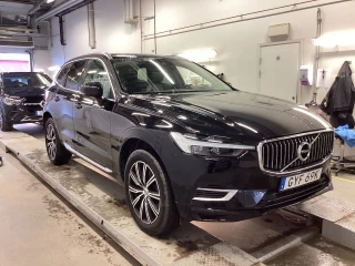 VOLVO XC60 Recharge T6 341hk AWD Inscription Läder H&K Drag