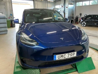 TESLA MODEL Y Long Range 514hk AWD Läder Pano