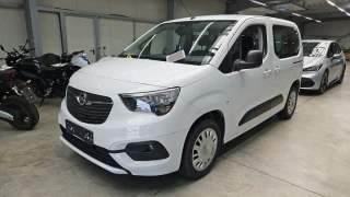 Opel Combo-e Life