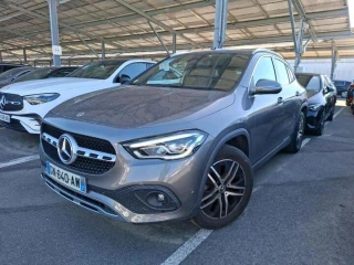 MERCEDES BENZ GLA