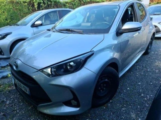 Toyota YARIS HYBRIDE