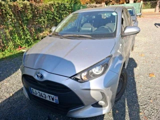 Toyota YARIS HYBRIDE