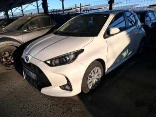 Toyota YARIS HYBRIDE