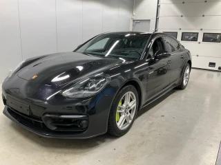Porsche Panamera 2.9